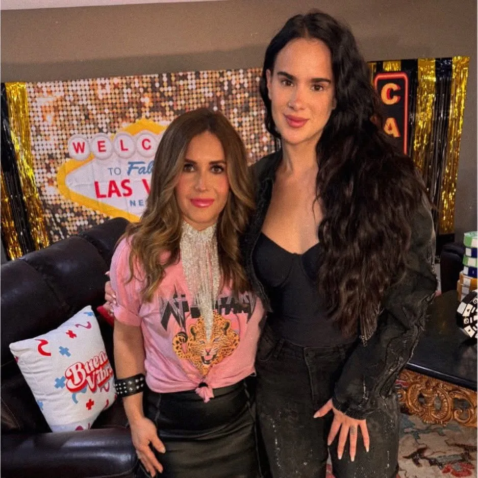 Erika Reyna with guests, Talent in the Spotlight (21)